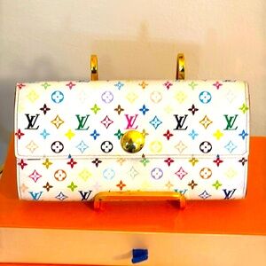 Louis Vuitton MuraKamy Long bifold wallet in good condition